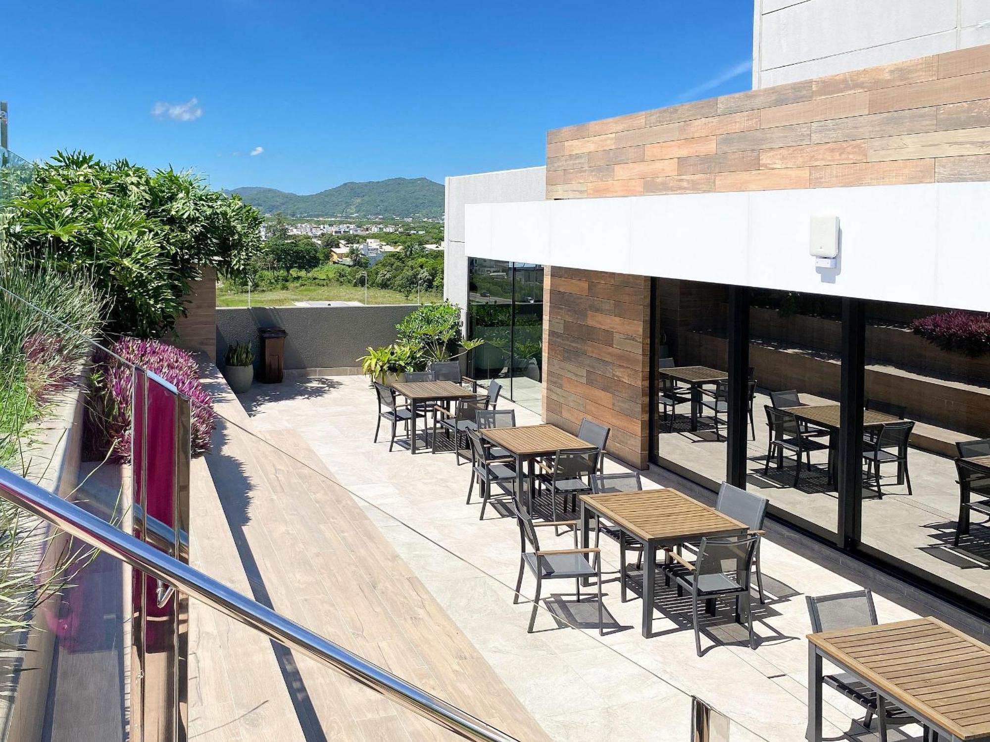 Apartamento Shopping Oka Floripa - Campeche - Sok226 *